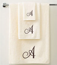 Load image into Gallery viewer, Personalised Towel Gift Set - Brown - Set of 3 QCS