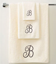 Load image into Gallery viewer, Personalised Towel Gift Set - Brown - Set of 3 QCS