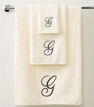 Load image into Gallery viewer, Personalised Towel Gift Set - Brown - Set of 3 QCS