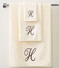 Load image into Gallery viewer, Personalised Towel Gift Set - Brown - Set of 3 QCS