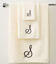 Load image into Gallery viewer, Personalised Towel Gift Set - Brown - Set of 3 QCS